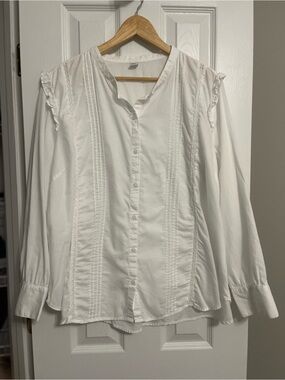 Women's Old Navy White Button-Front Pintuck Blouse